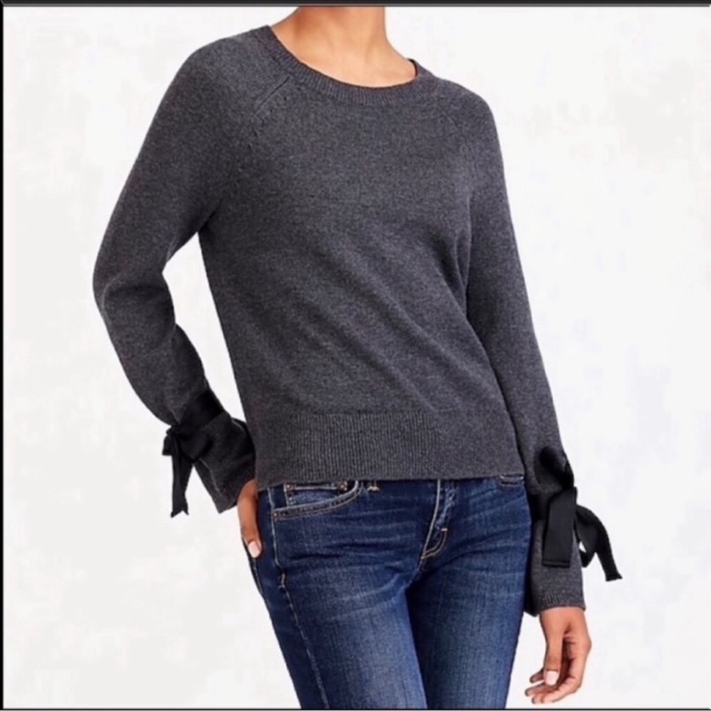 🆕 J. Crew Merino Wool Gray Bow Sleeve Sweater
